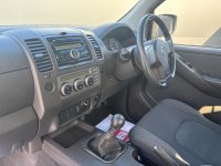 NISSAN NAVARA