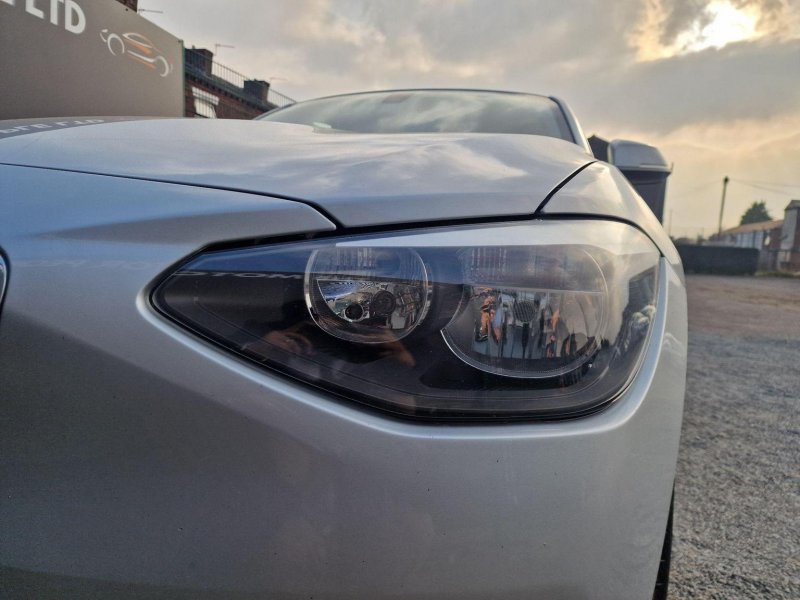 BMW 1 SERIES