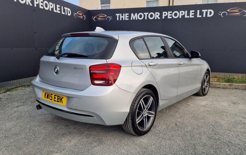 BMW 1 SERIES