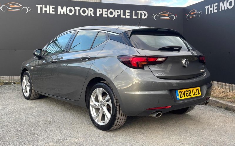 VAUXHALL ASTRA