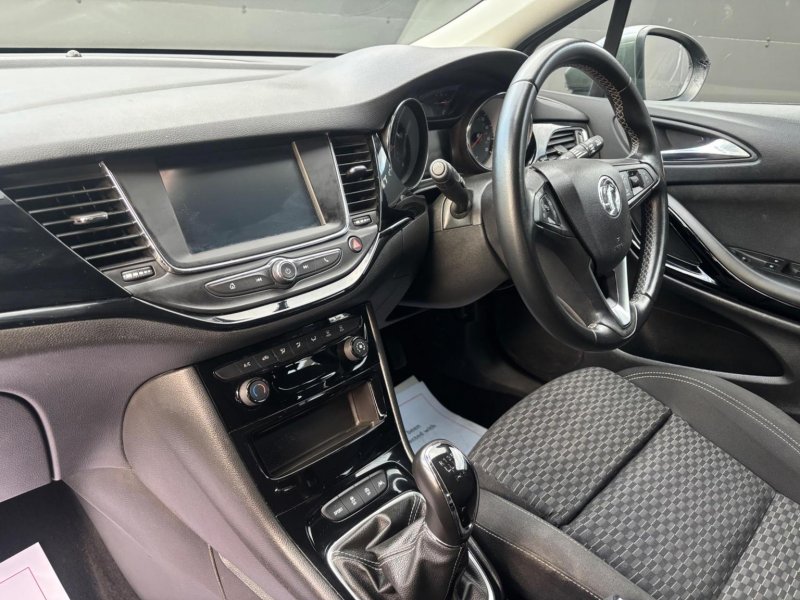 VAUXHALL ASTRA
