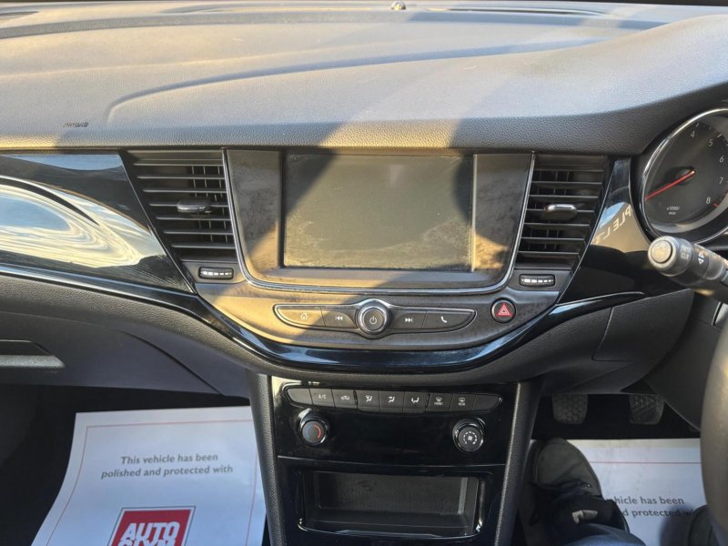 VAUXHALL ASTRA