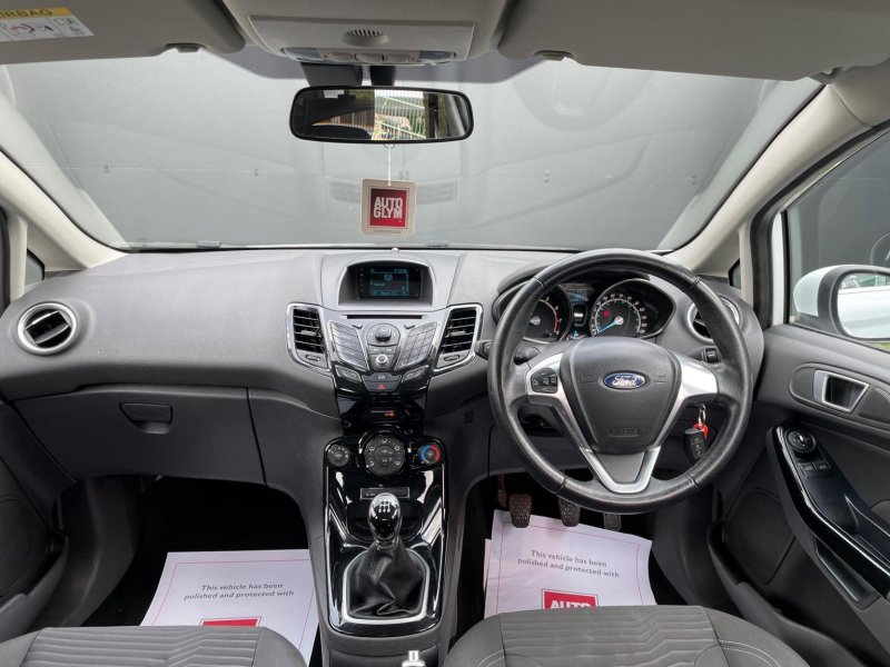 FORD FIESTA