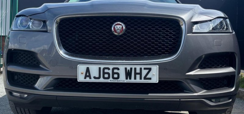 JAGUAR F-PACE