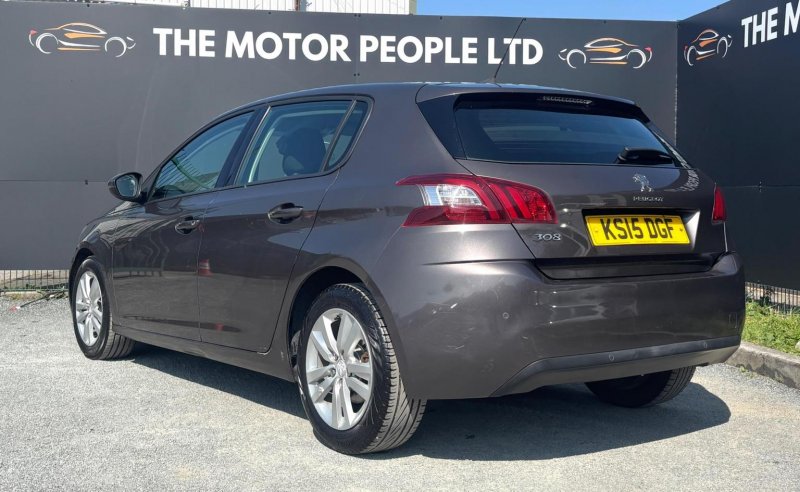 PEUGEOT 308