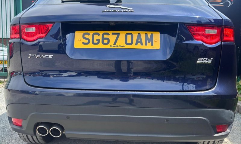JAGUAR F-PACE