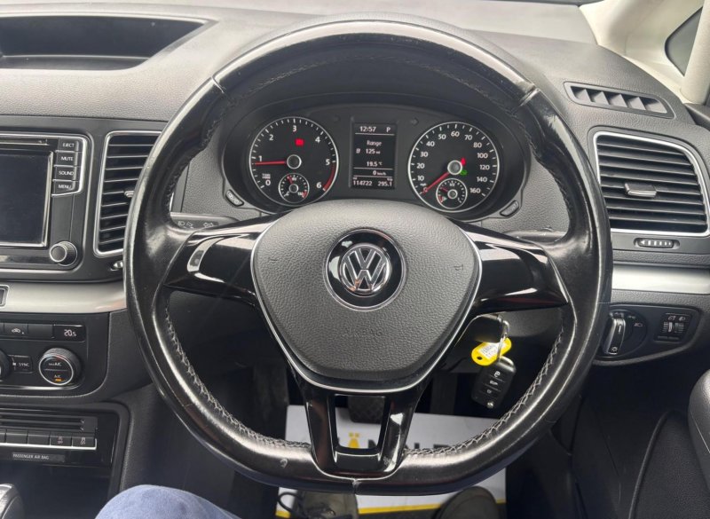 VOLKSWAGEN SHARAN