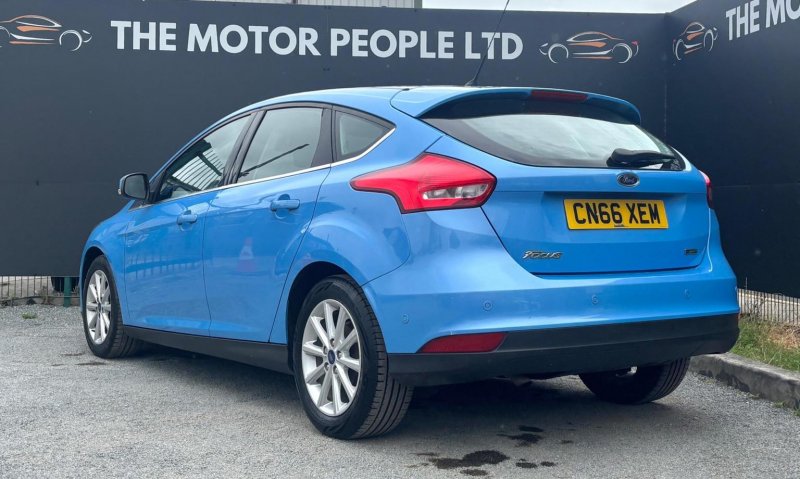 FORD FOCUS