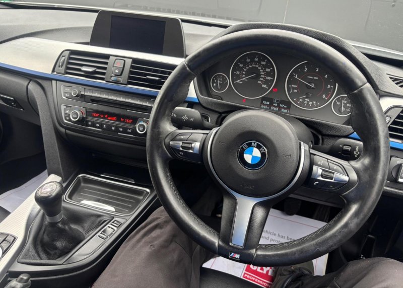 BMW 3 SERIES