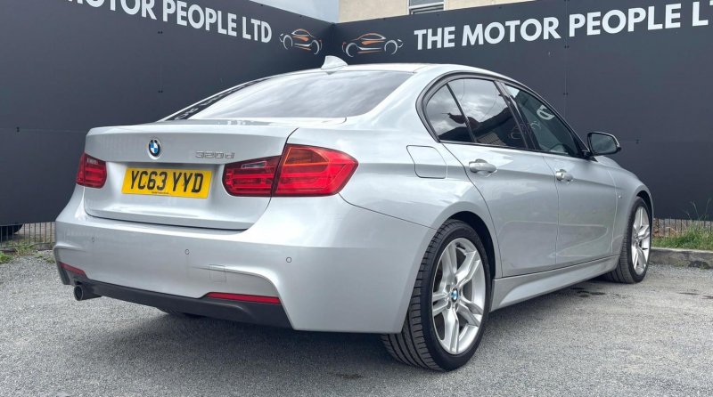 BMW 3 SERIES