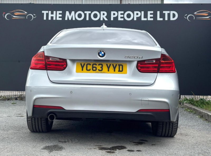 BMW 3 SERIES