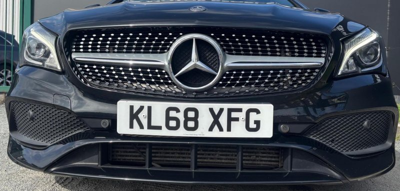 MERCEDES-BENZ CLA