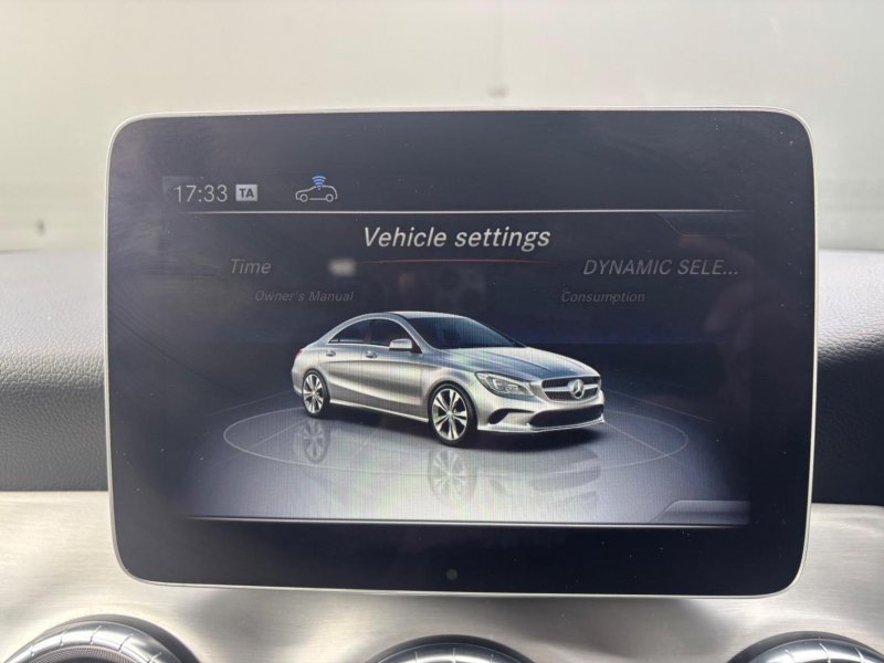MERCEDES-BENZ CLA