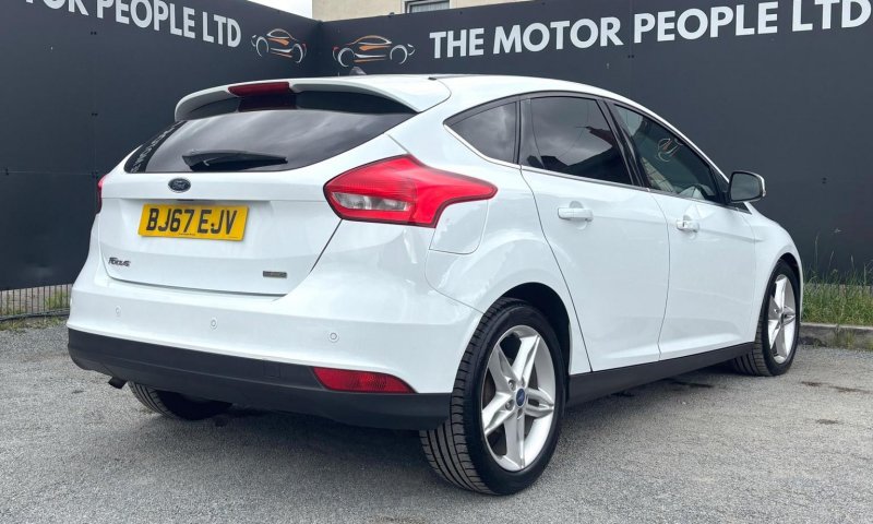 FORD FOCUS