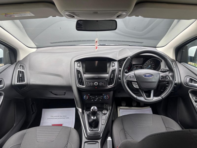 FORD FOCUS